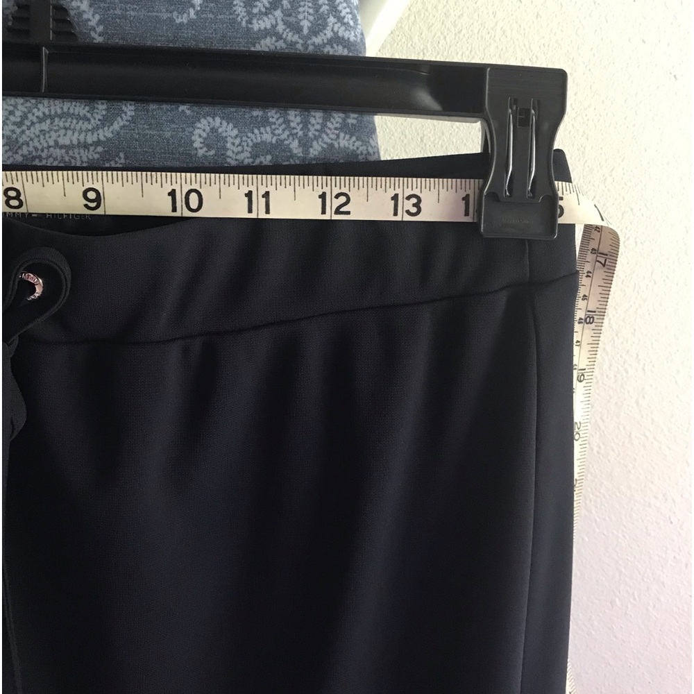 Tommy Hilfiger skirt. NWOT Navy Blue pull-on skirt.